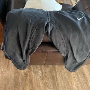 Size small women’s black Nike sweatpants